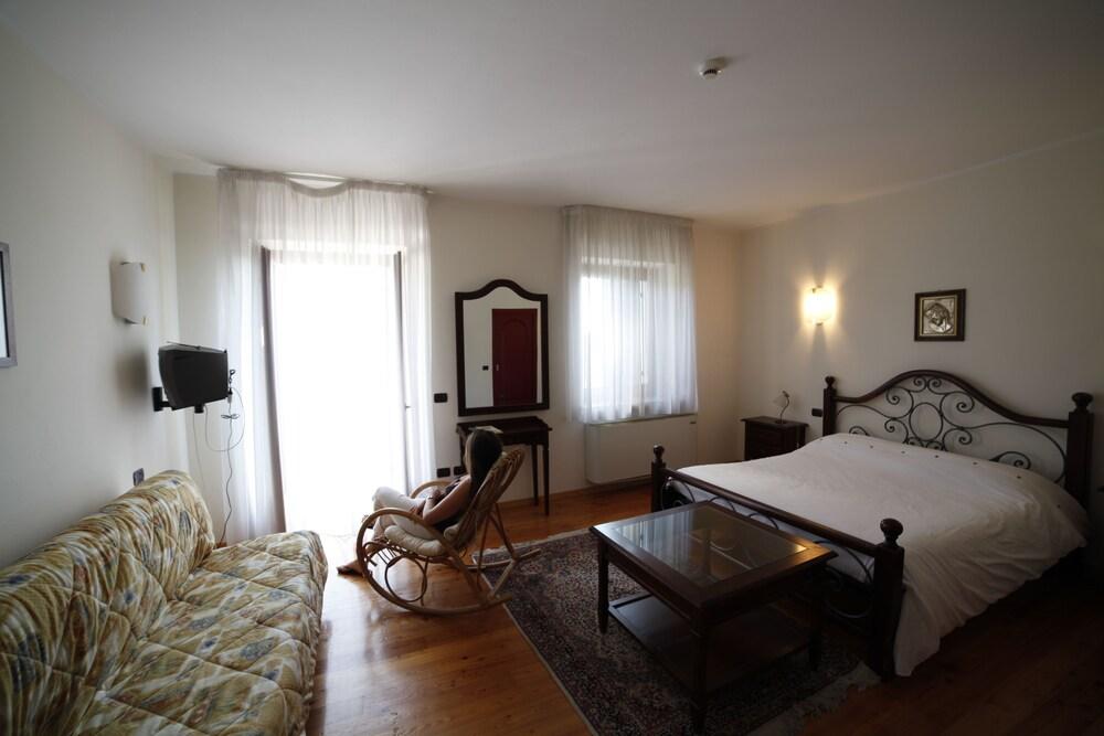 Sporting Hotel San Felice Illasi Εξωτερικό φωτογραφία