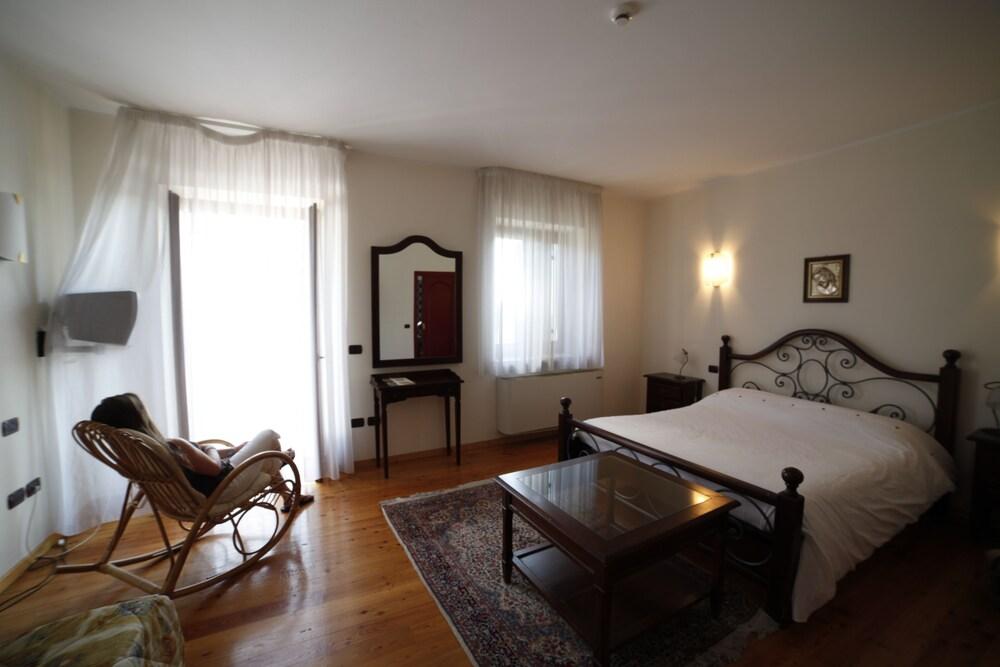 Sporting Hotel San Felice Illasi Εξωτερικό φωτογραφία